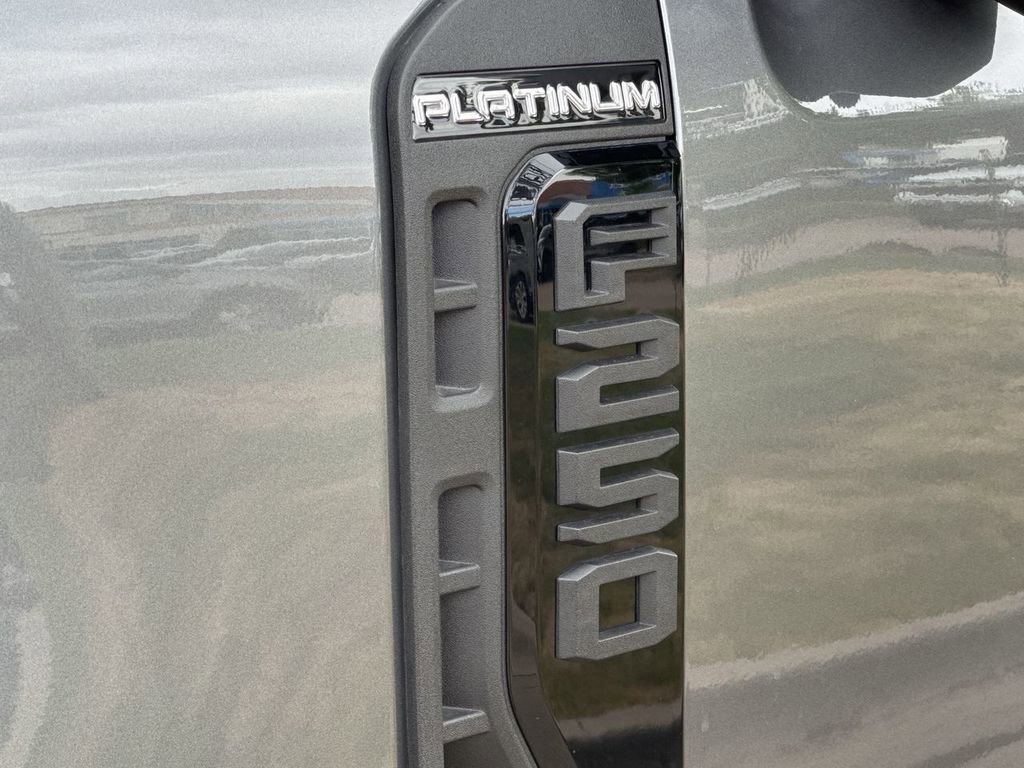 Used 2026  Ford XL image 32