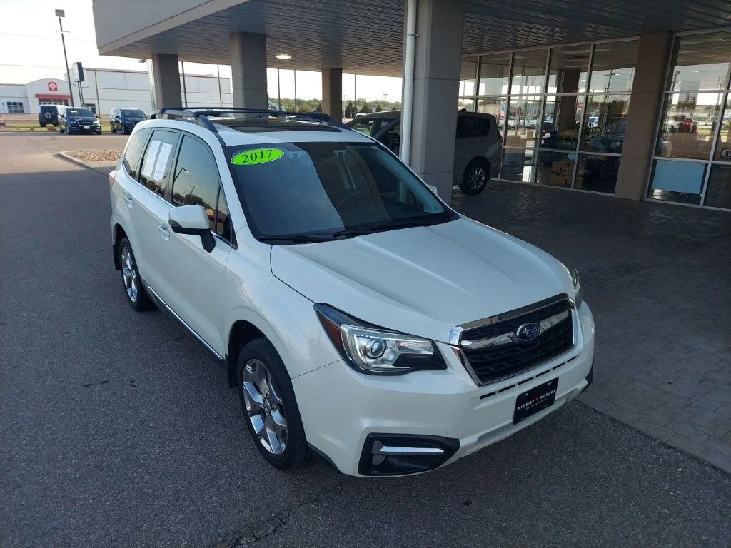 2017 Subaru Forester 2.5i Touring CVT's photo