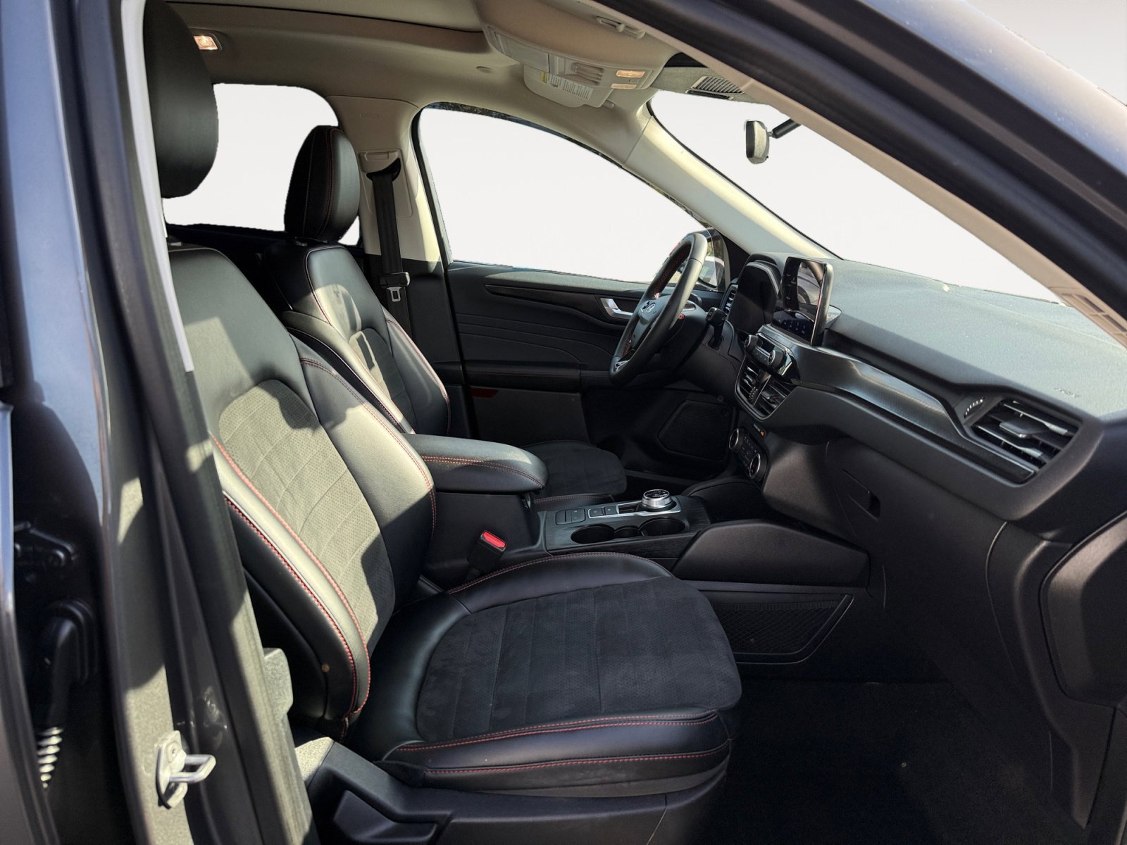 Used 2022 Gray Metallic FORD SEL image 19