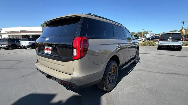 New 2027 Marsh Gray Ford Tremor® image 4