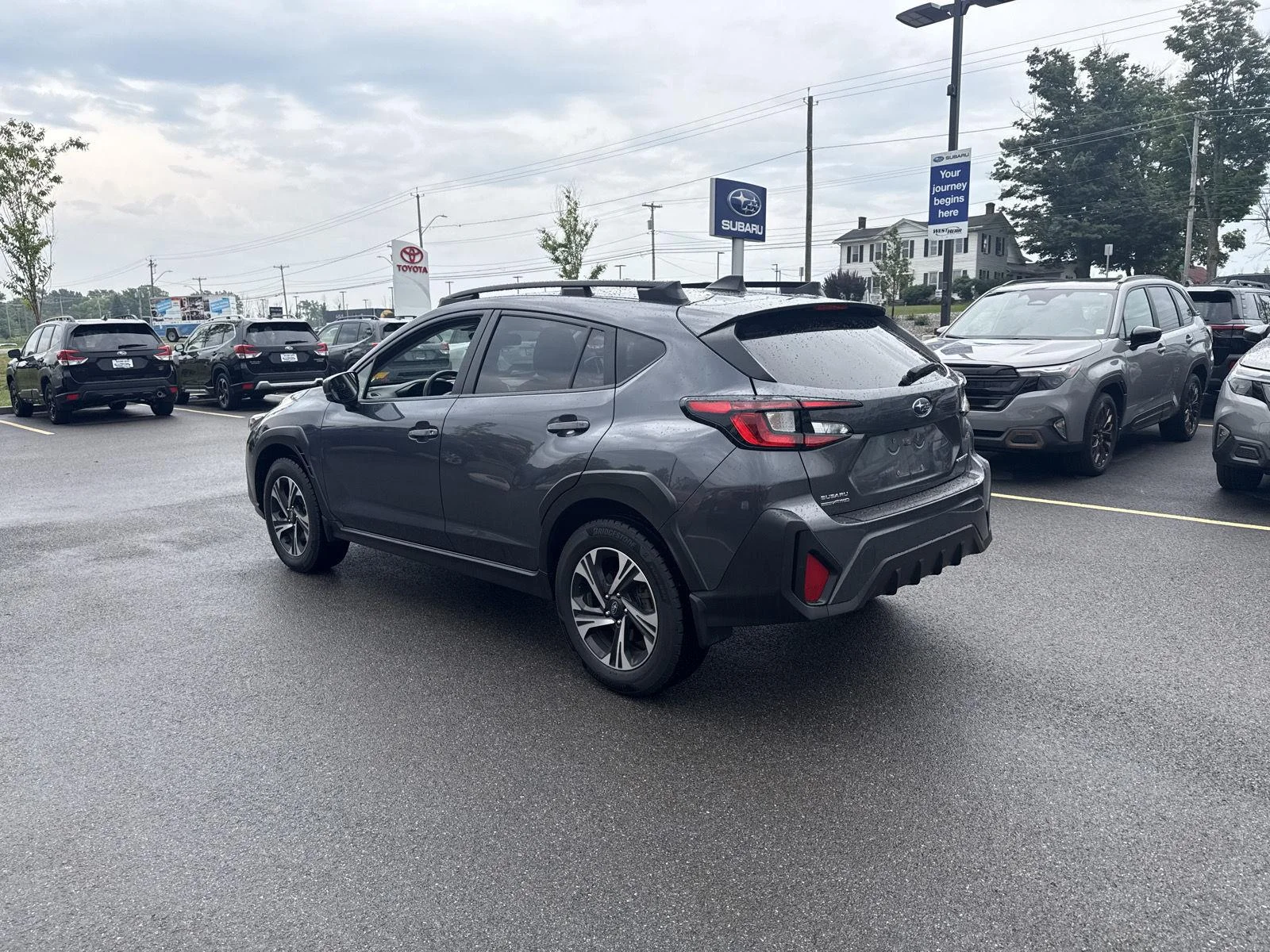 Used 2024 Magnetite Gray Metallic Subaru Premium image 5