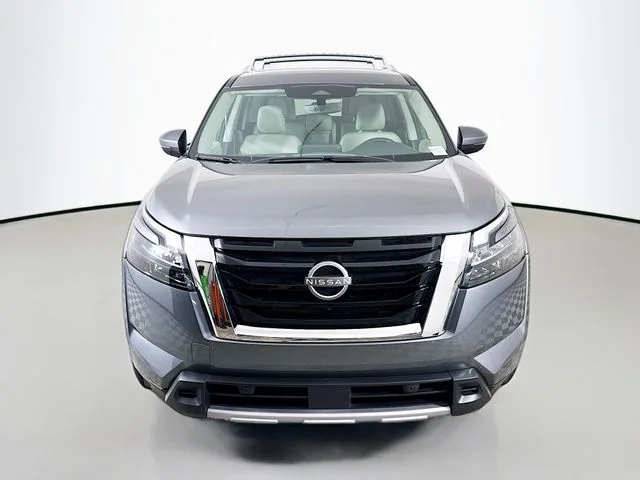 Used 2025 Gray Nissan SL image 2