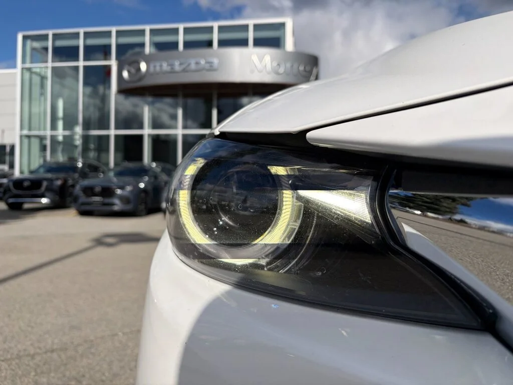 Used 2021 Snowflake White Pearl Mazda GT AWD GT Package! Great value! Finance packages a image 3