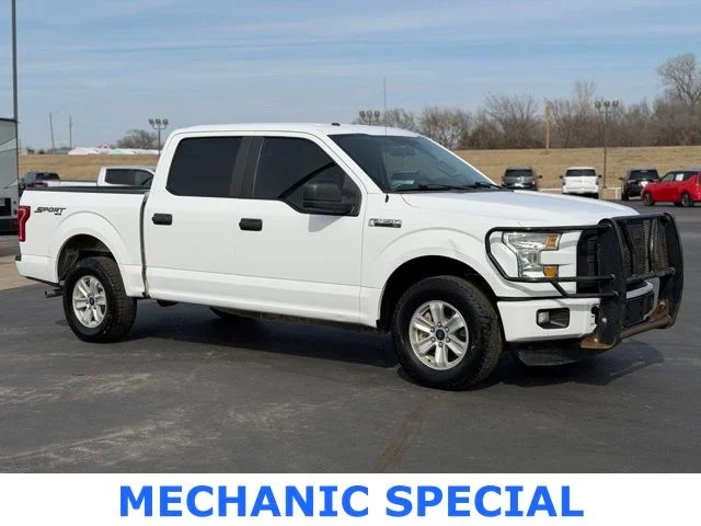 Used 2015 White Ford XL image 1