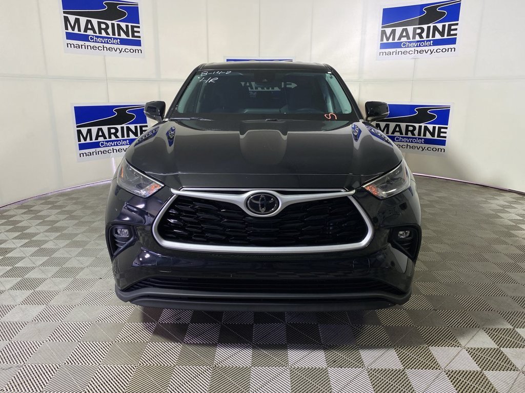 Used 2023 Black Toyota LE image 15