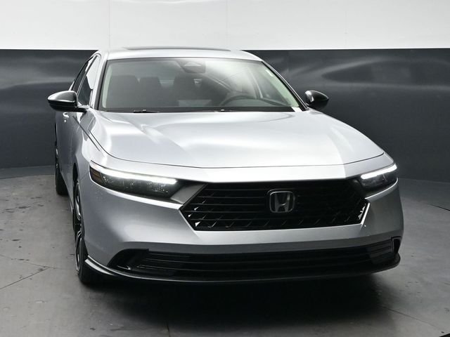 New 2026 Solar Silver Metallic Honda SE image 2
