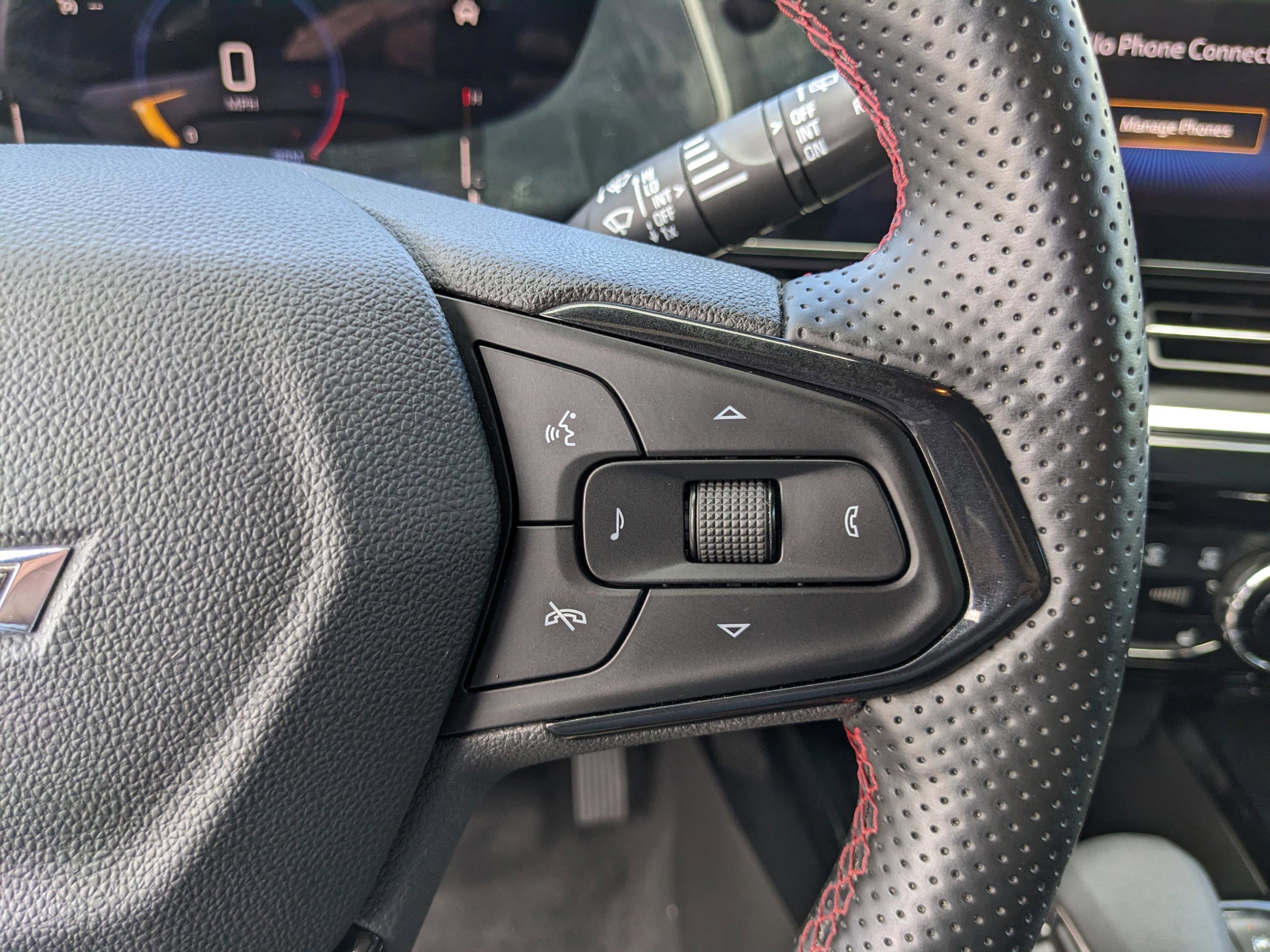 2024 Chevrolet Trax RS - Photo 36