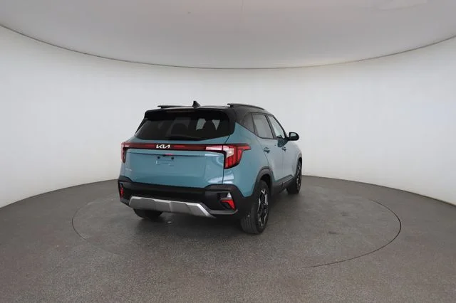 Used 2023 Green Honda LX image 16