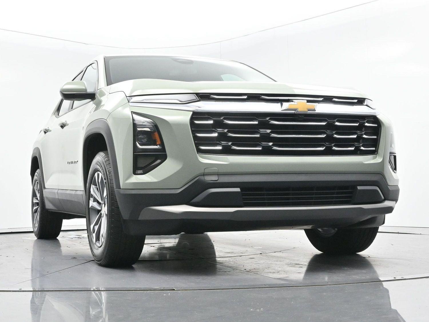 Used 2025 Cacti Green Chevrolet LT image 42