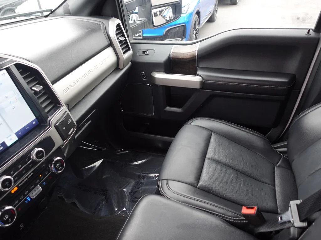 Used 2022 Oxford White Ford Lariat image 20