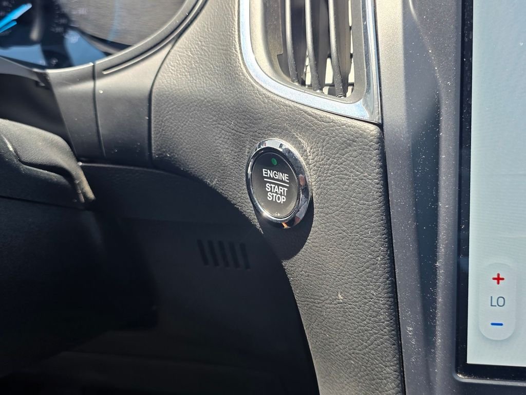Used 2022 Black Ford Titanium image 31