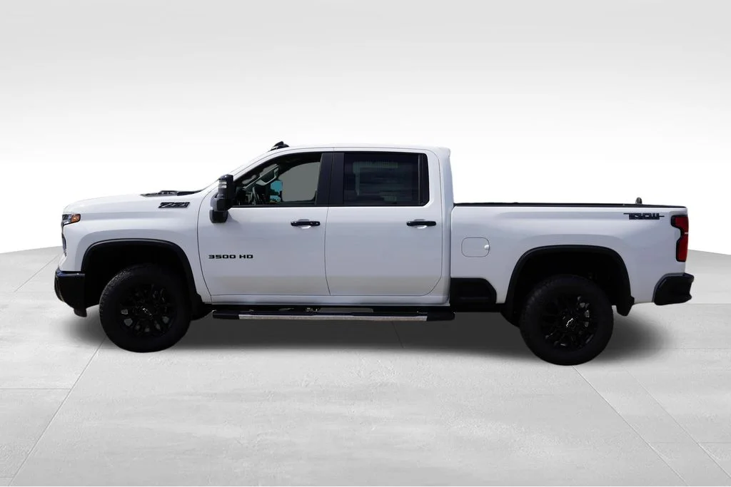 New 2026 White Chevrolet LT image 6
