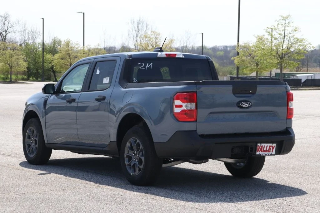 New 2026 Azure Gray Metallic Tri-Coat Ford XLT image 7