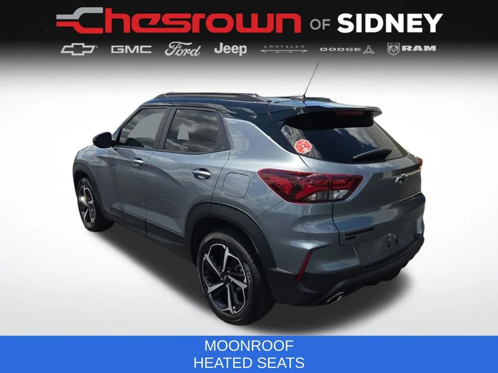Used 2021 Gray Chevrolet RS image 7