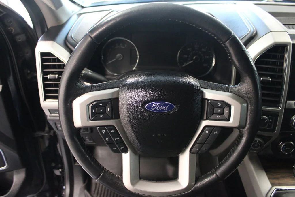 Used 2018 Shadow Black Ford Lariat image 23