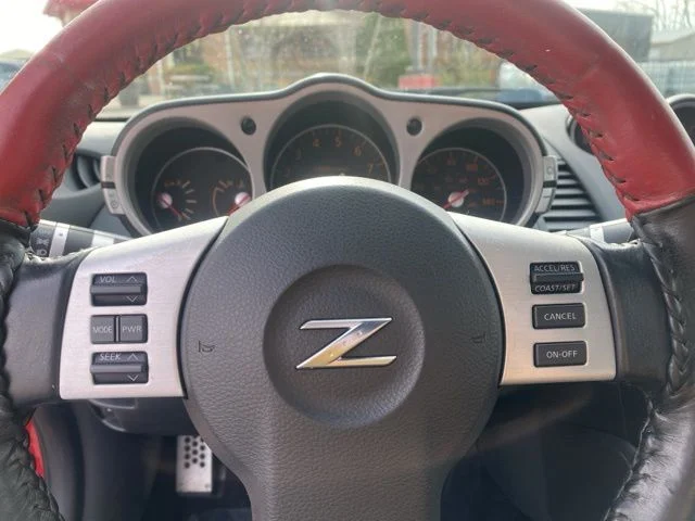 Used 2007 Red Nissan Enthusiast image 12