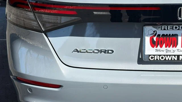 New 2026 Urban Gray Pearl Honda Touring Hybrid image 12