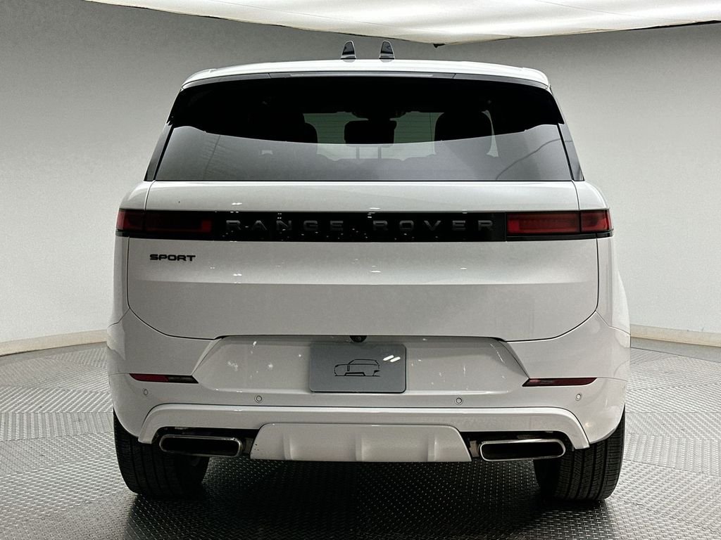 Certified Used 2025 Fuji White Land Rover Dynamic SE image 12