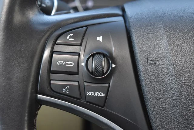 Certified Used 2019 Performance Red Pearl Acura 3.5L image 16