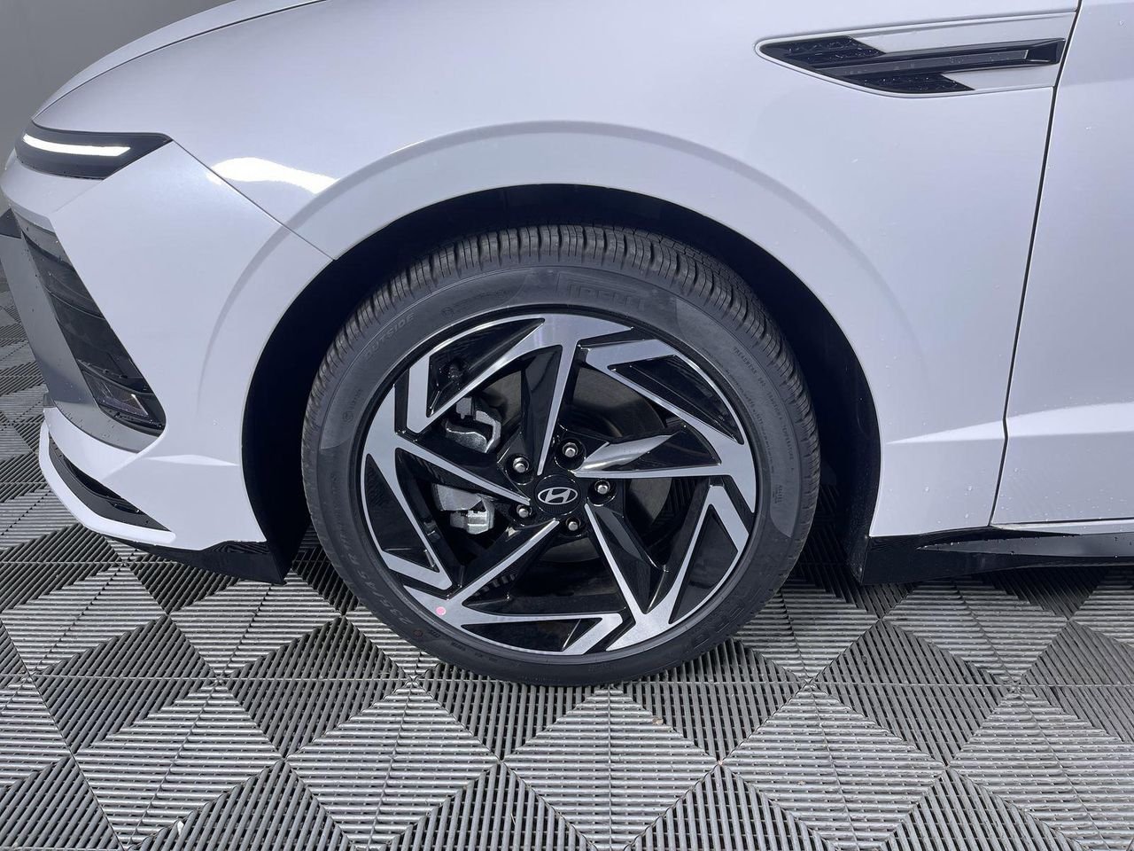 New 2026 Serenity White Hyundai SEL Sport image 9