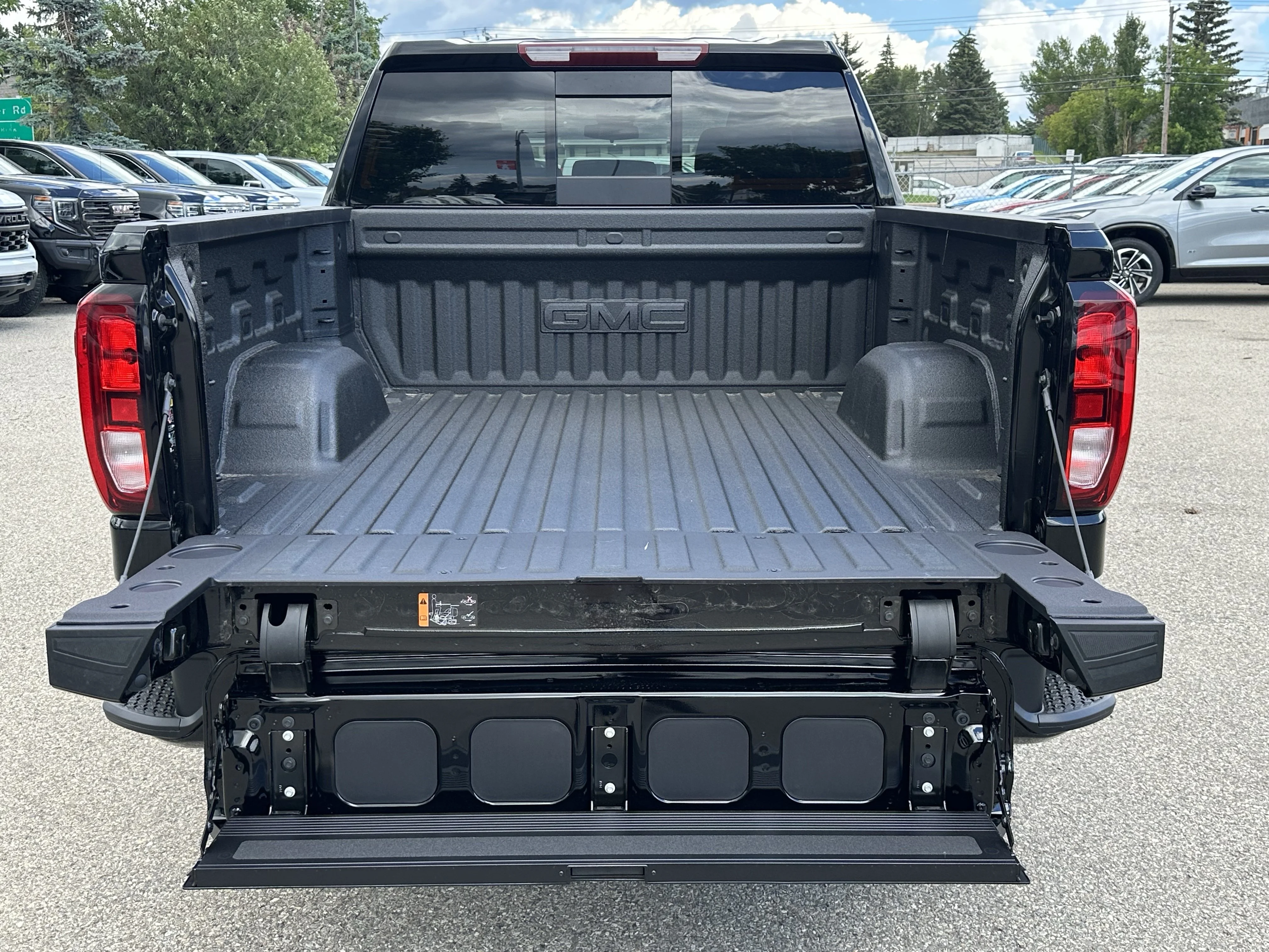New 2026 Onyx Black GMC Elevation image 8
