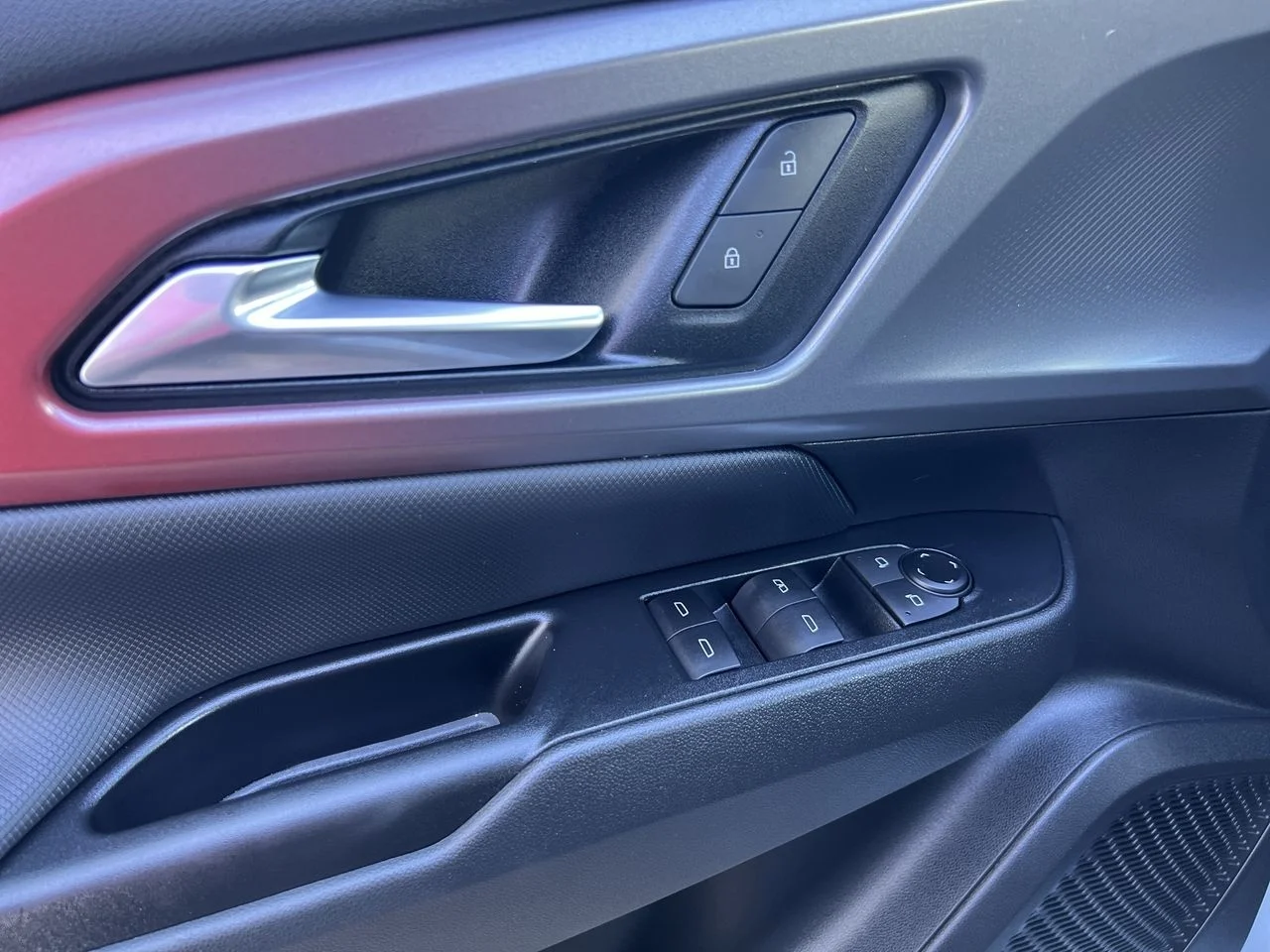 2024 Chevrolet Equinox EV Launch Edition - Photo 26