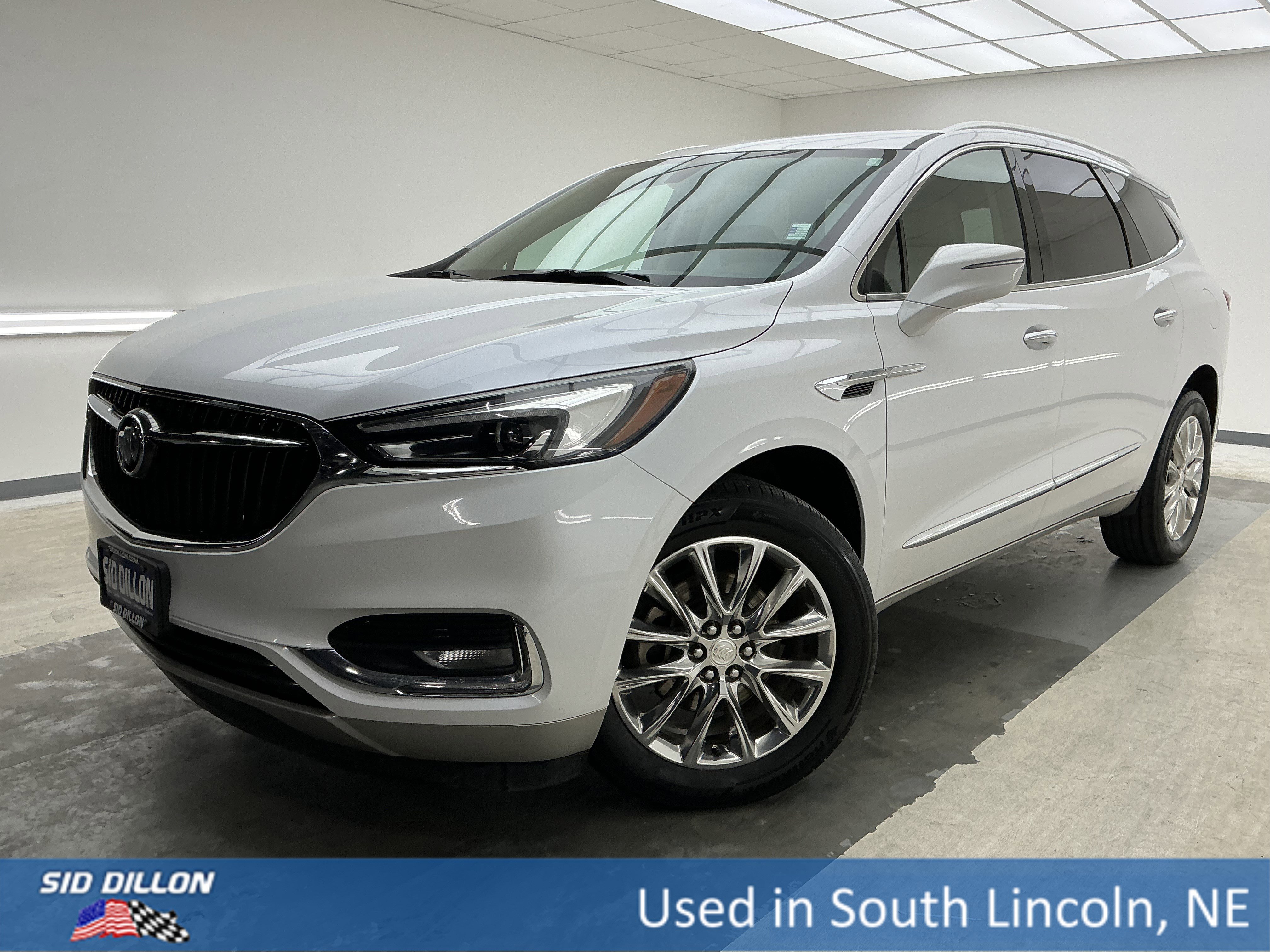 White Frost Tricoat 2019 Buick Enclave Essence AWD SUV / Crossover Four-Wheel Drive Automatic