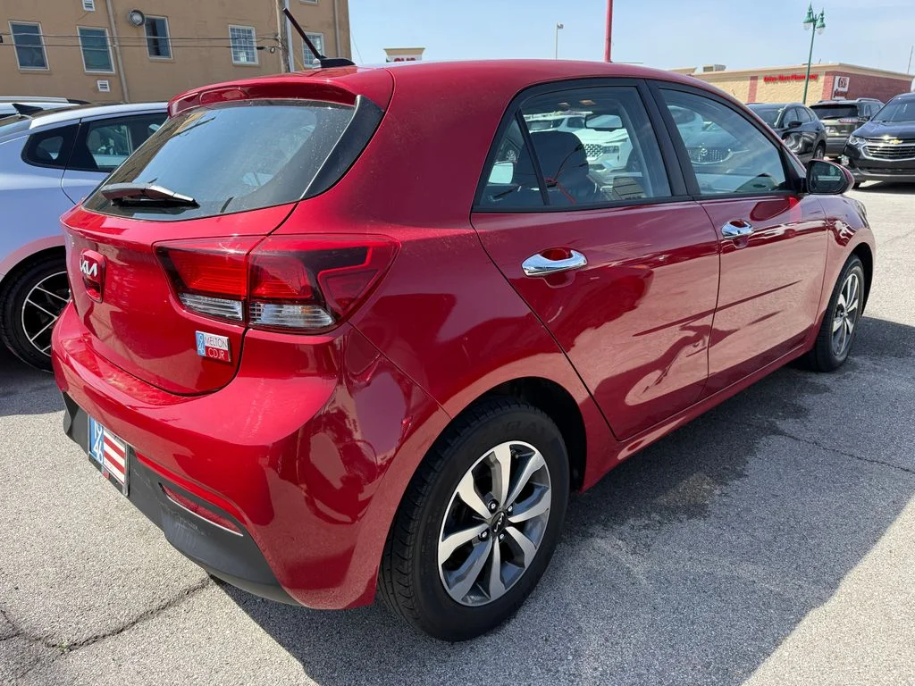Used 2023 Red Kia S image 6