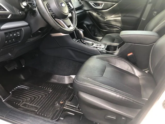 Used 2019 Crystal White Pearl Subaru Limited image 22