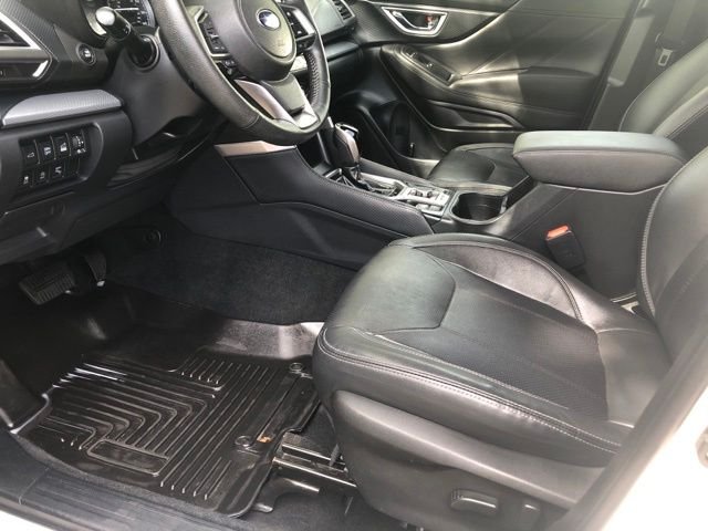 Used 2019 White Subaru Limited image 22