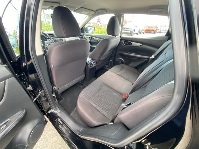Used 2019 Magnetic Black Pearl Nissan S image 24