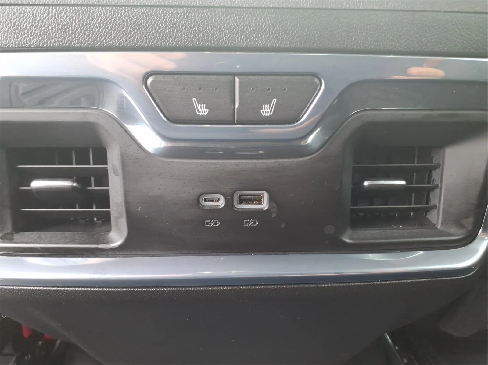 Used 2025 Black Chevrolet LTZ image 14