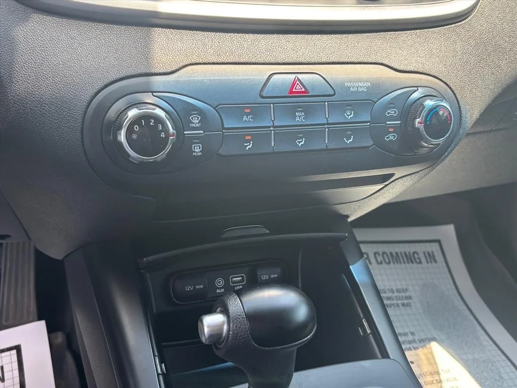 Used 2018 Black Kia LX image 19