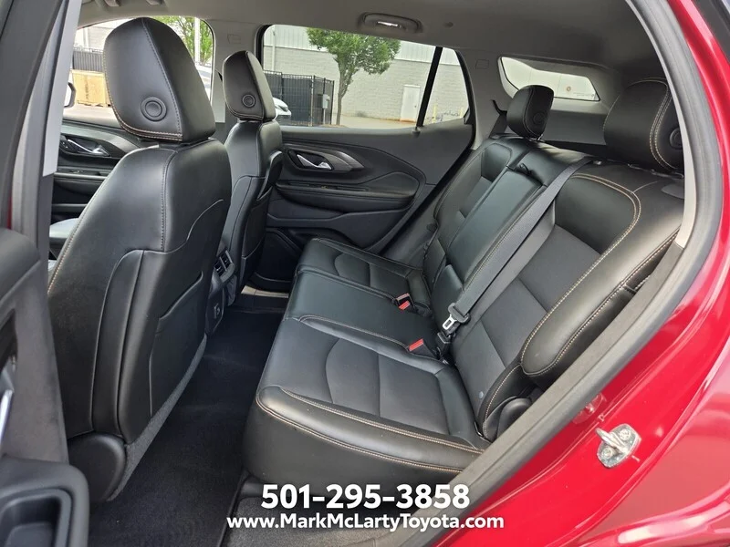 Used 2020 Red Quartz GMC FWD 4DR SLT image 10