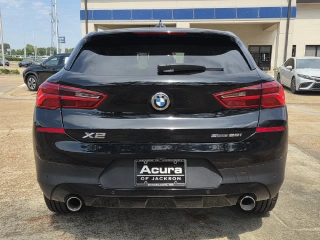 Used 2020 Jet Black BMW sDrive28i image 5