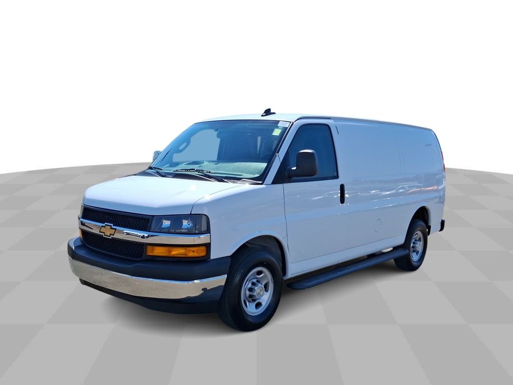2024 Chevrolet Express 2500 Work Van HD's photo