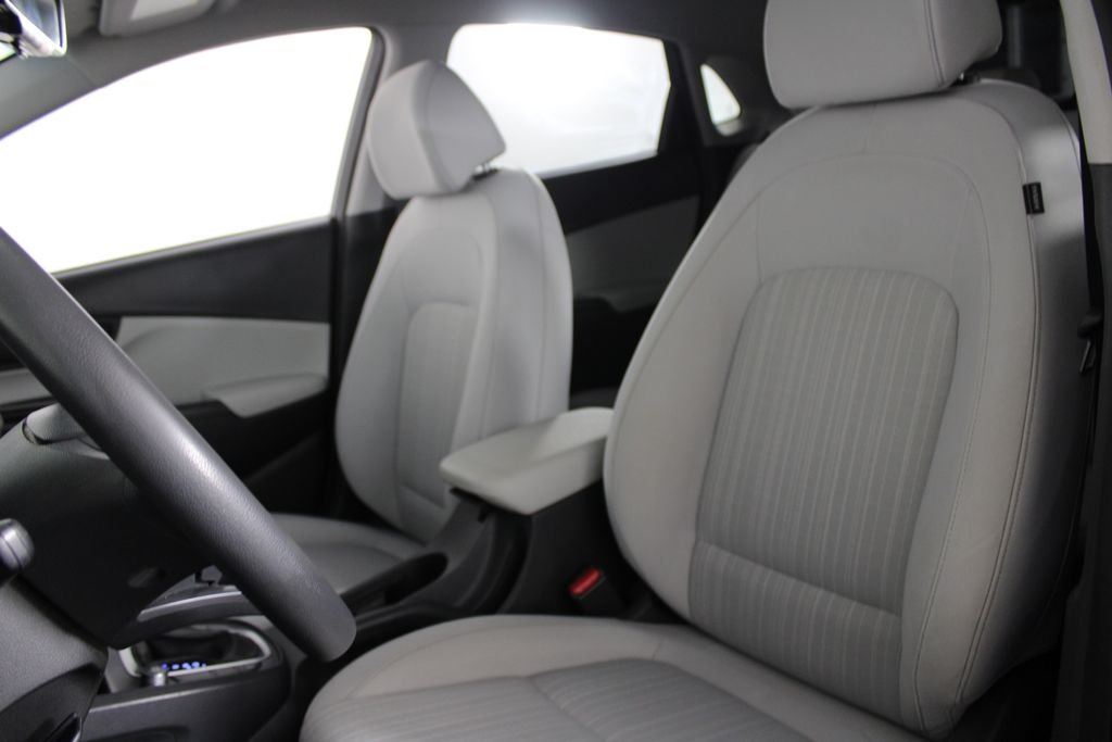 Used 2023 Gray Hyundai SEL image 16