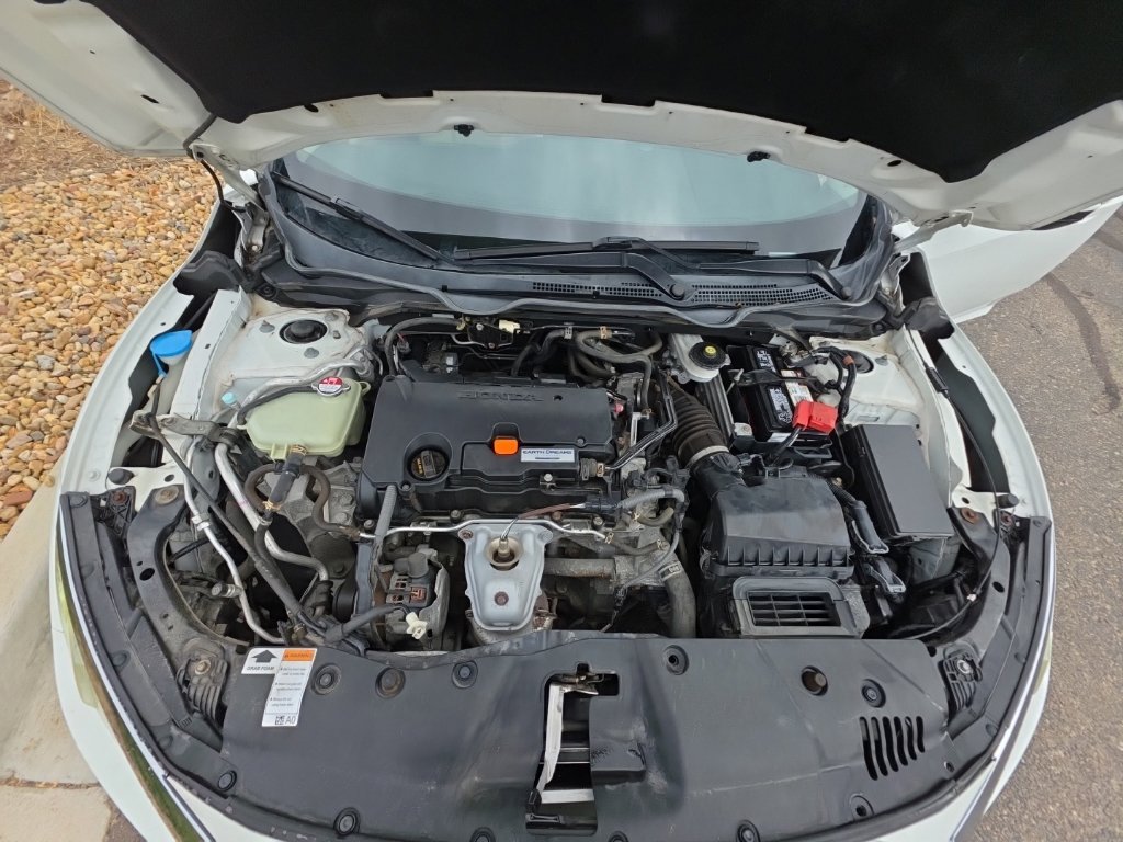 Used 2016 Taffeta White Honda LX image 22