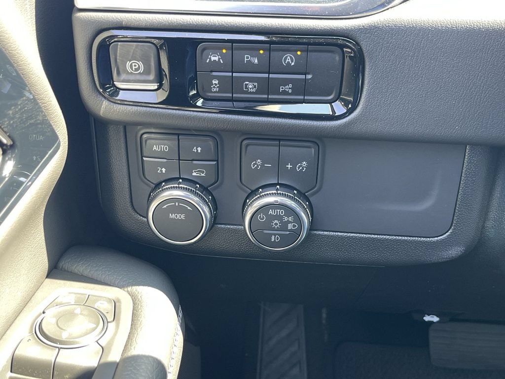New 2026 Onyx Black GMC Denali image 18