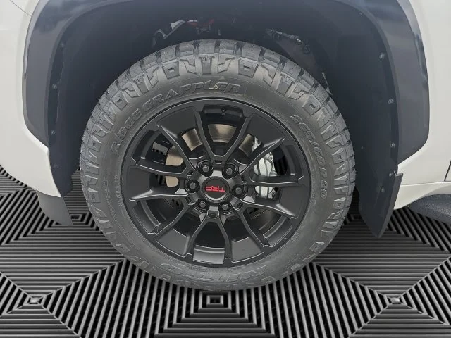 New 2026 Wind Chill Pearl Toyota Platinum image 12