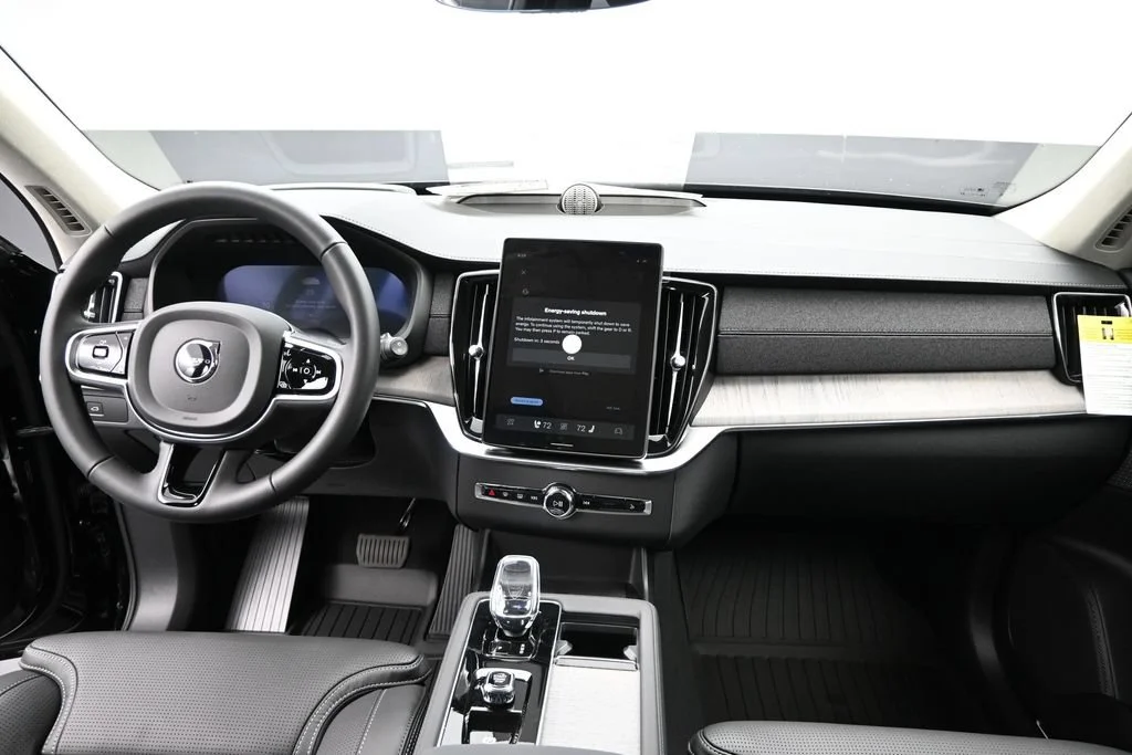 New 2027 Black Volvo B6 Ultra image 19