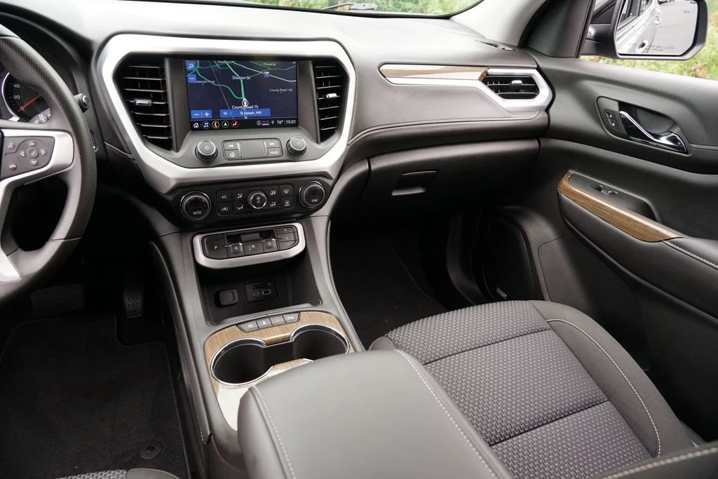 2023 GMC Acadia SLE - Photo 20