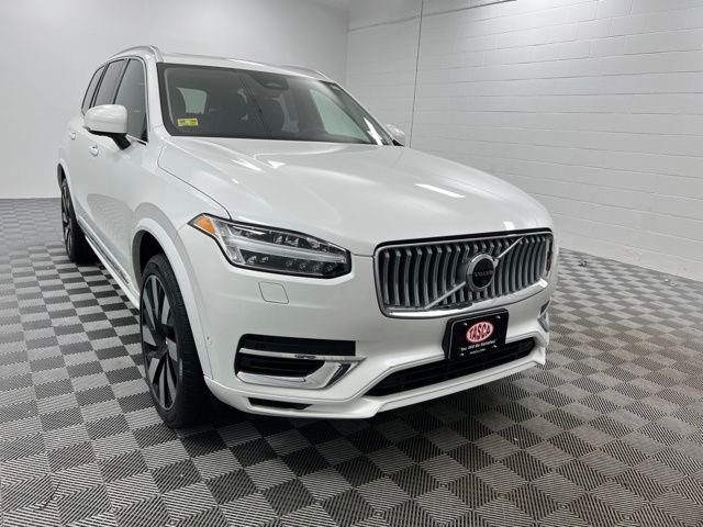2024 Volvo XC90 Recharge Plug-In Hybrid T8 Plus Bright Theme 7 Passenger