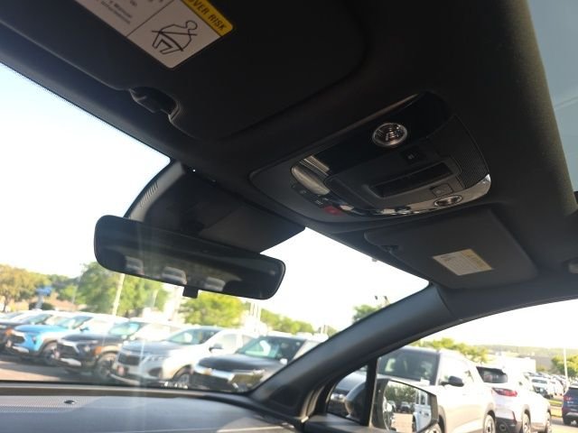 Used 2023 Black Kia X-Line image 22