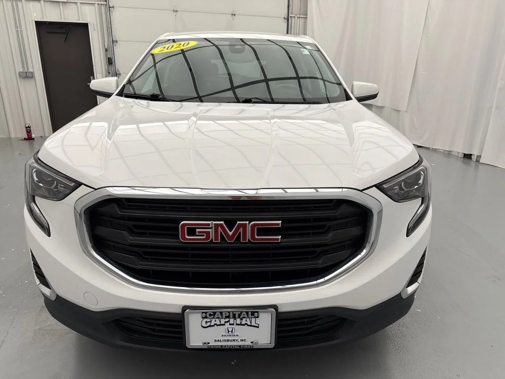 Used 2020 Summit White GMC SLE image 2