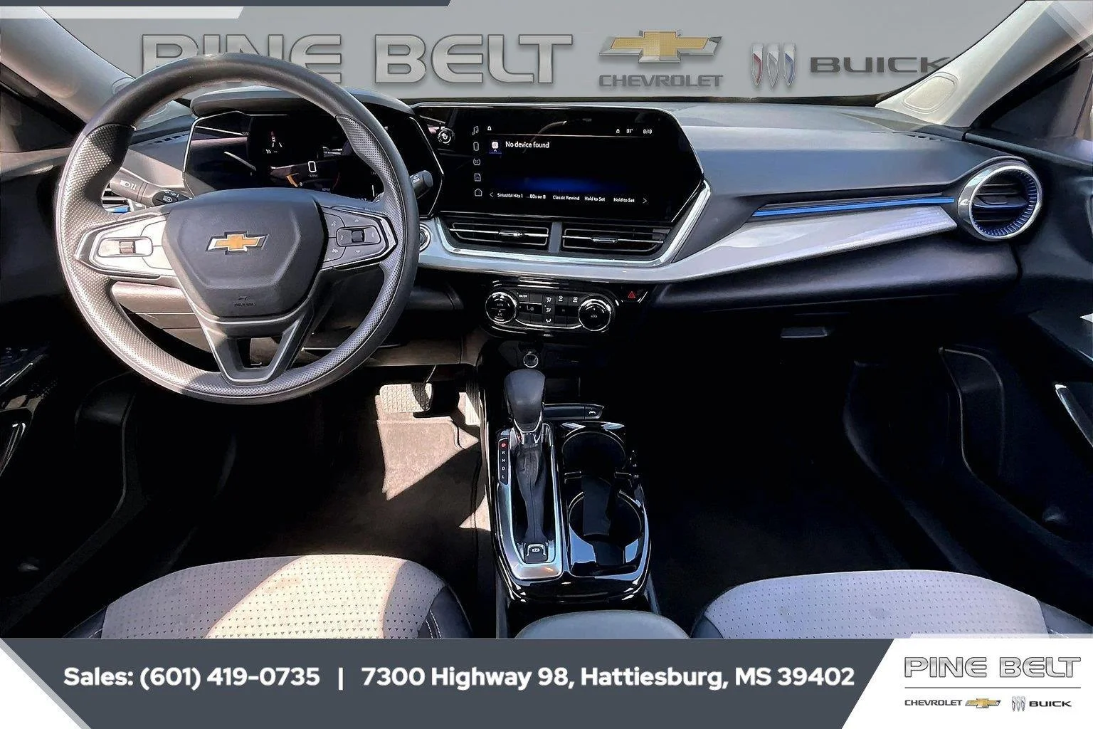 Used 2025 Summit White Chevrolet LT image 13