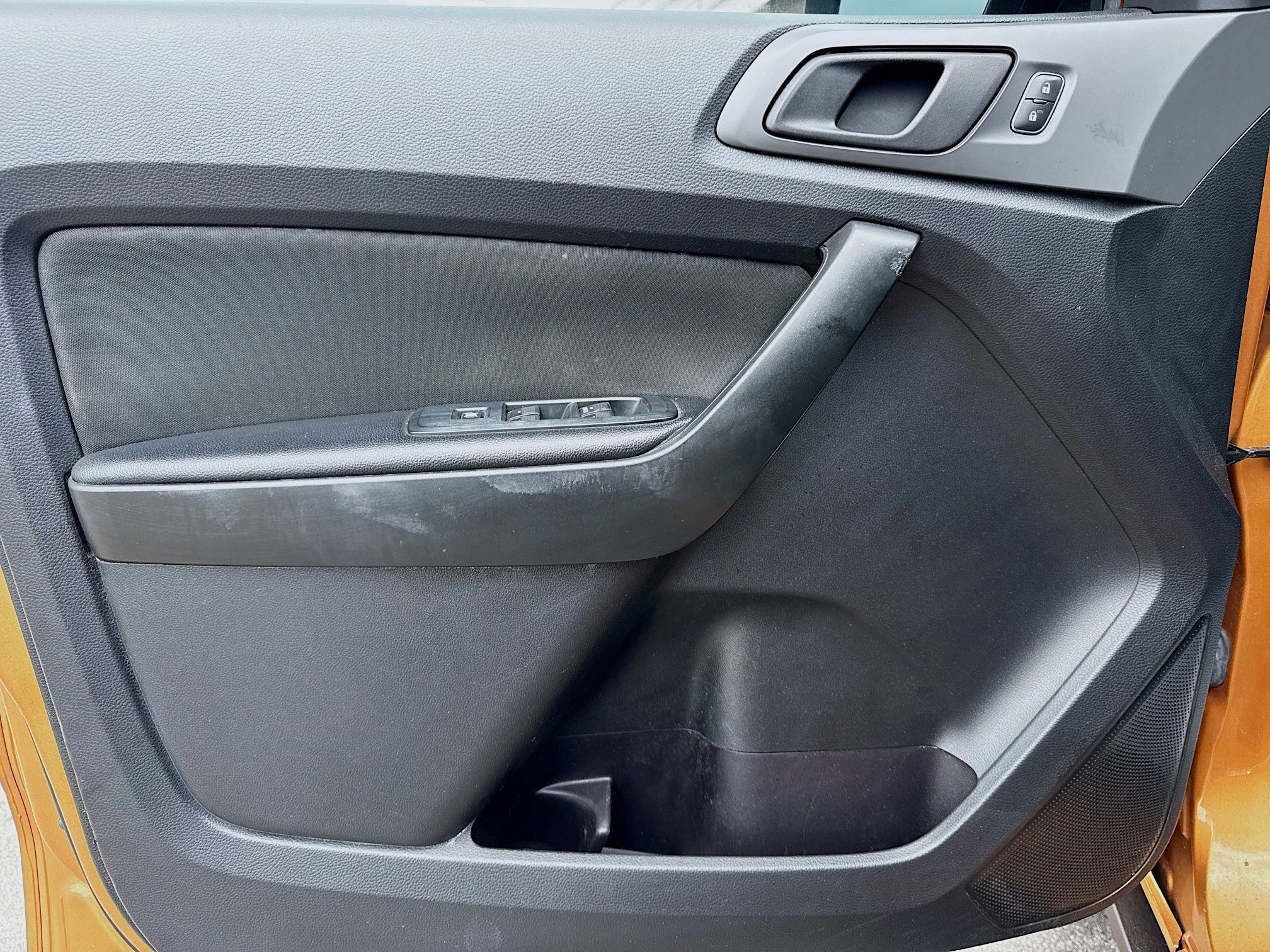 Used 2019 Saber Metallic Ford XL image 19