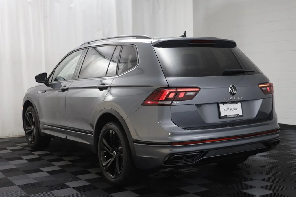 Used 2023 Platinum Gray Metallic Volkswagen 2.0T SE R-Line Black image 14