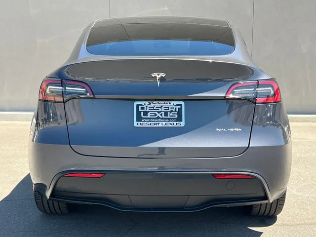 Used 2023 Midnight Silver Metallic Tesla Long Range image 9