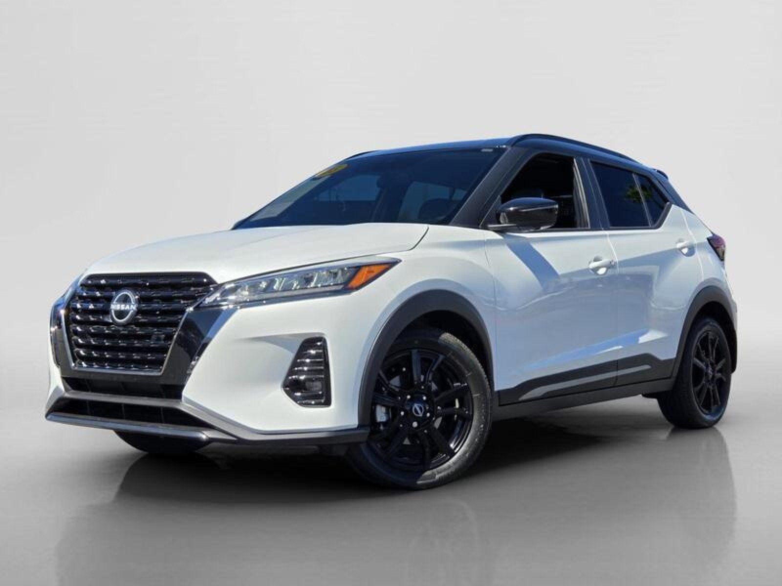 2023 Nissan Kicks